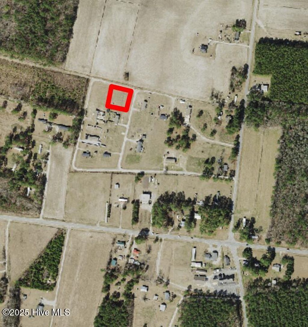 Photo of 105 Hancock Lane, Pinetown, NC 27865 (MLS # 100494496)