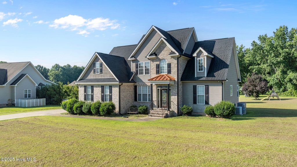 Photo of 206 Prior Lane, Pikeville, NC 27863 (MLS # 100551661)