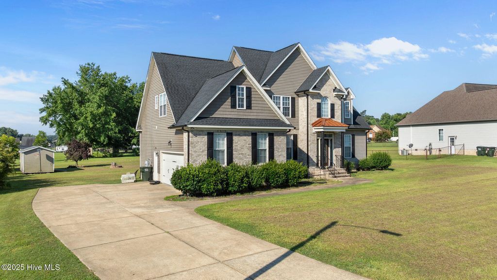 Photo of 206 Prior Lane, Pikeville, NC 27863 (MLS # 100551661)