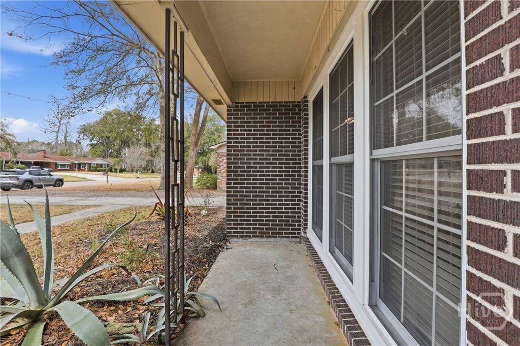 Photo of 6 La Brea Boulevard, Savannah, GA 31419 (MLS # SA349685)