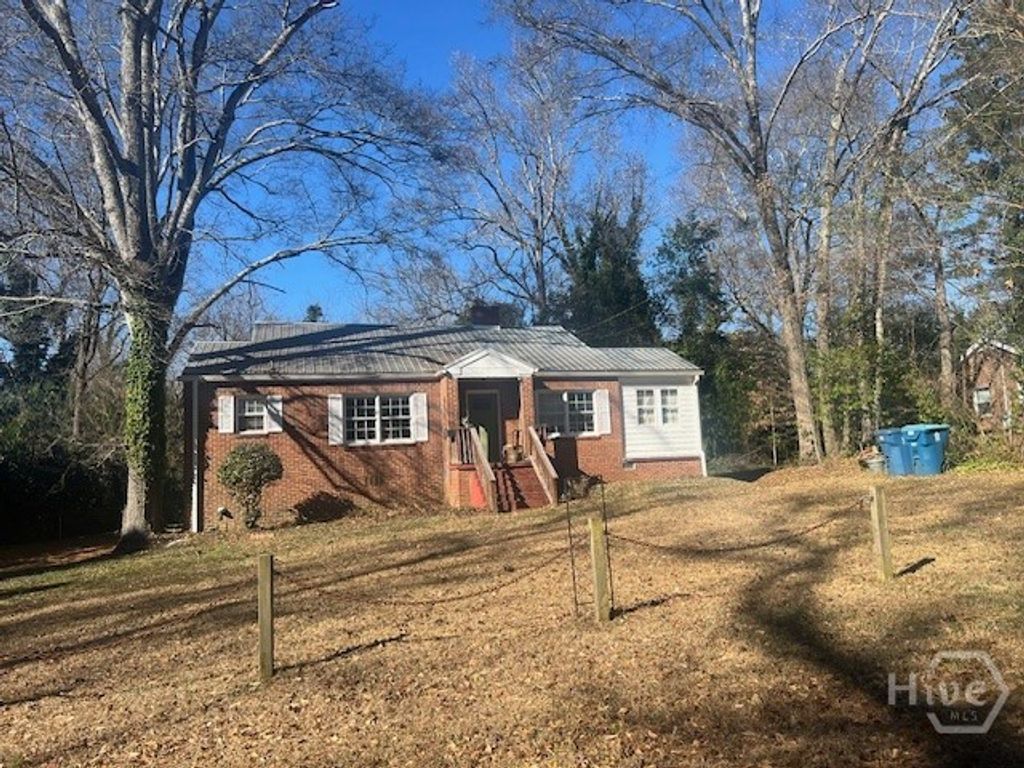 Photo of 121 Hilltop Road, Athens, GA 30605 (MLS # CL345854)