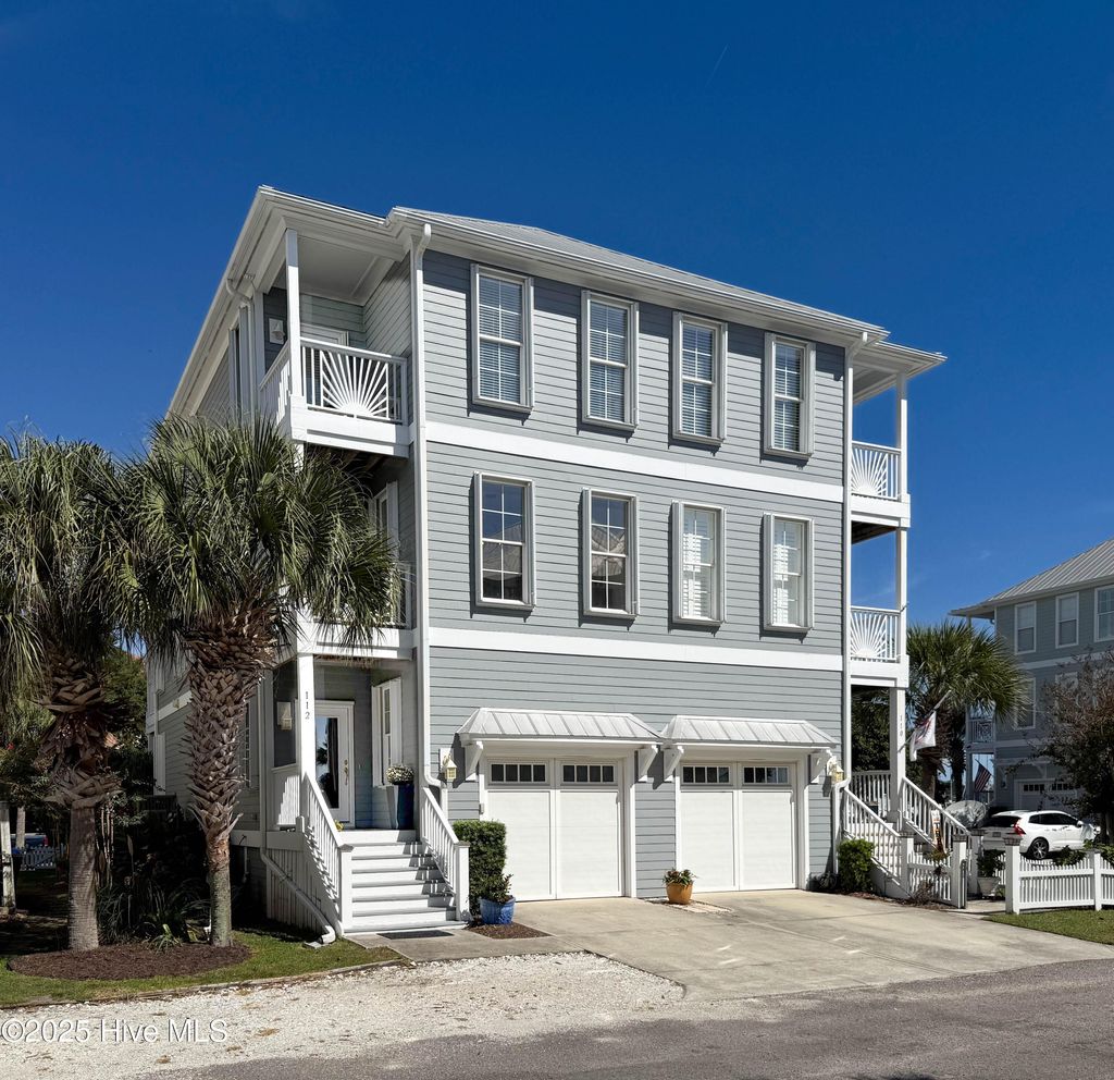 Photo of 112 Green Turtle Lane, Carolina Beach, NC 28428 (MLS # 100533986)