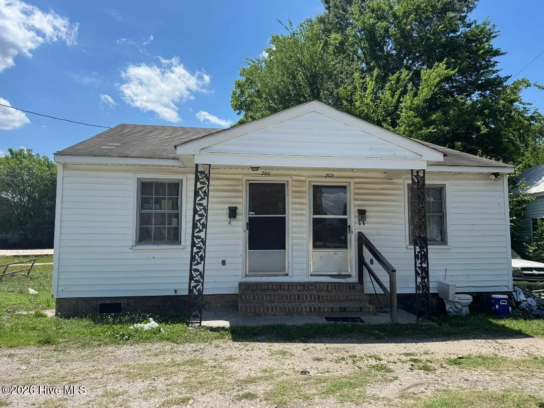 200-202 Coleman Avenue