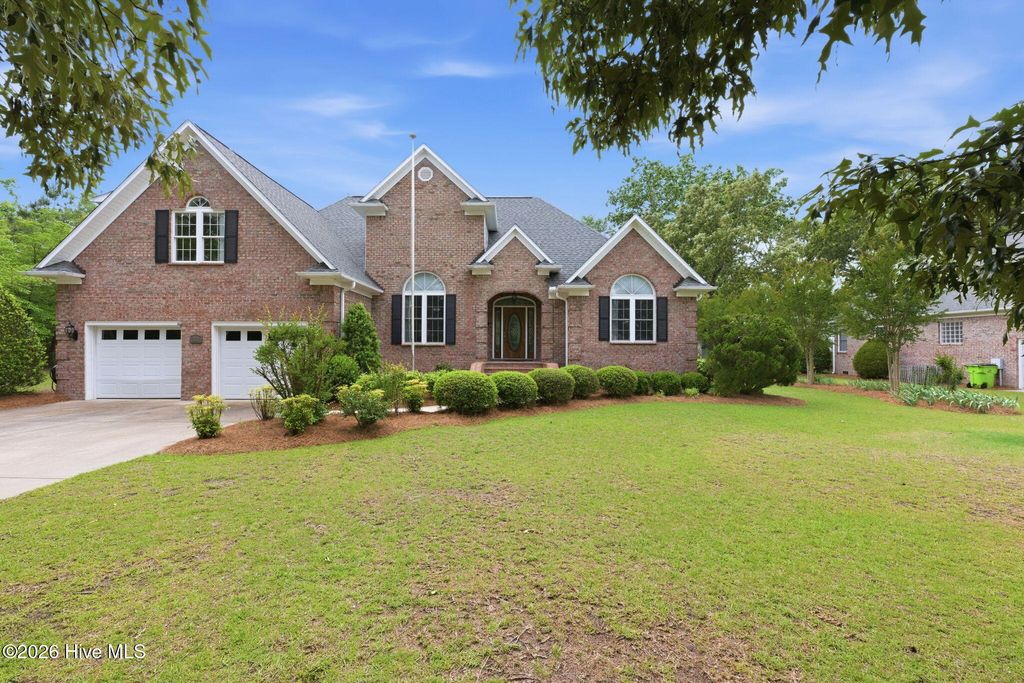 Photo of 130 Quail Woods Drive, New Bern, NC 28560 (MLS # 100573708)