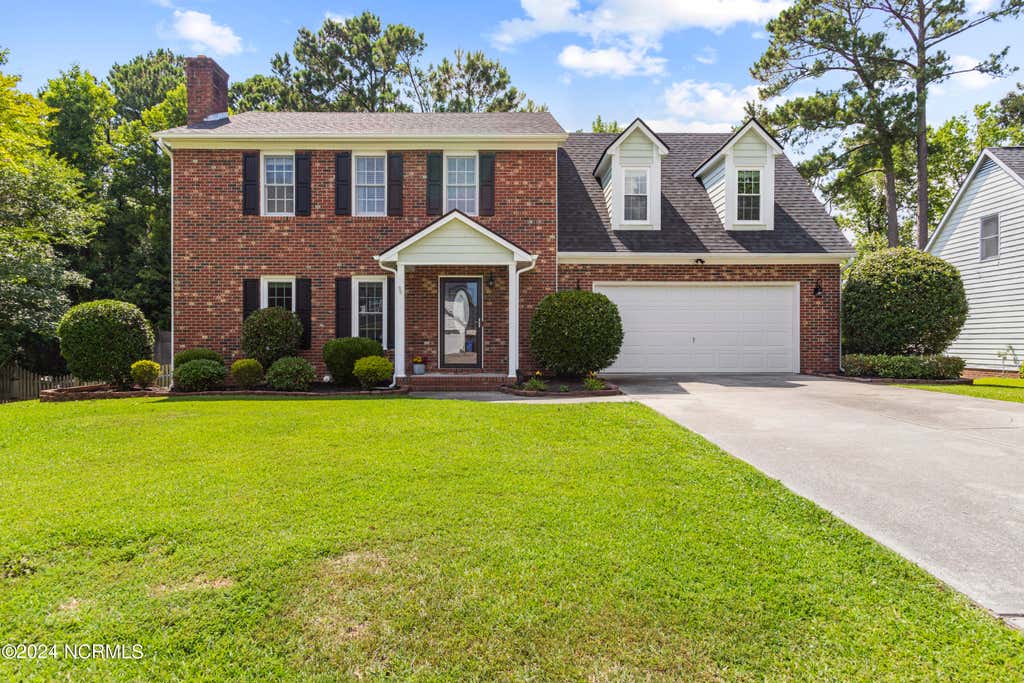 Photo of 118 Archdale Drive, Jacksonville, NC 28546 (MLS # 100585459)