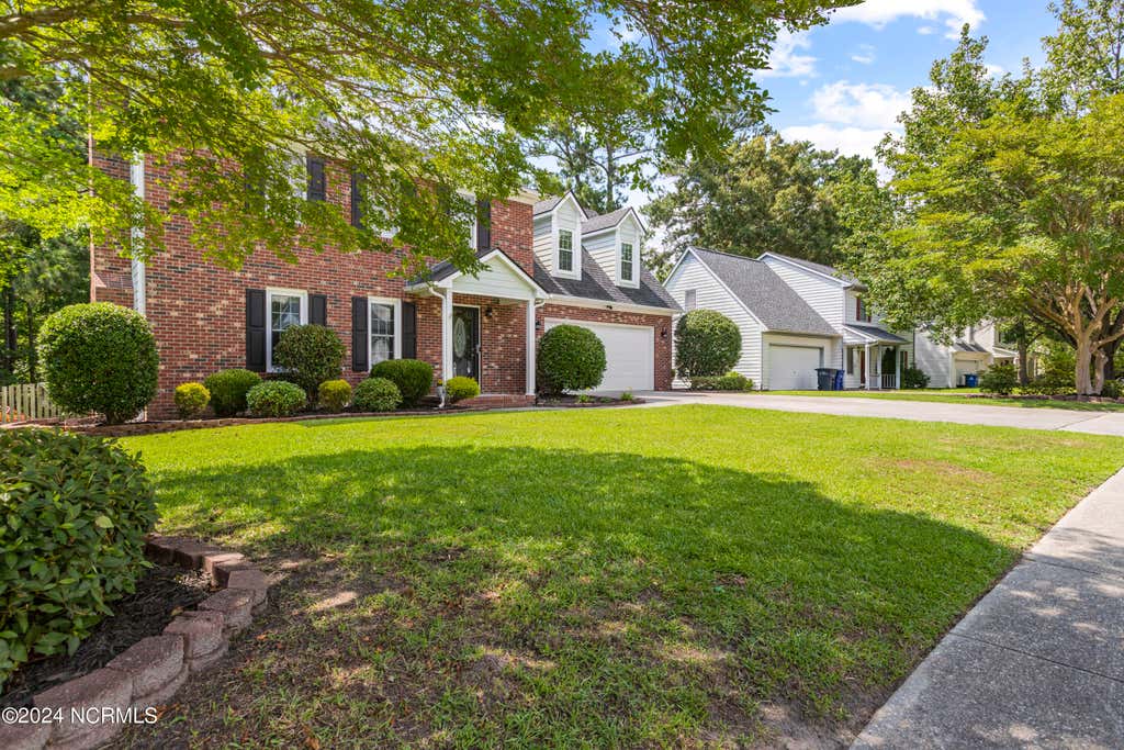 Photo of 118 Archdale Drive, Jacksonville, NC 28546 (MLS # 100585459)