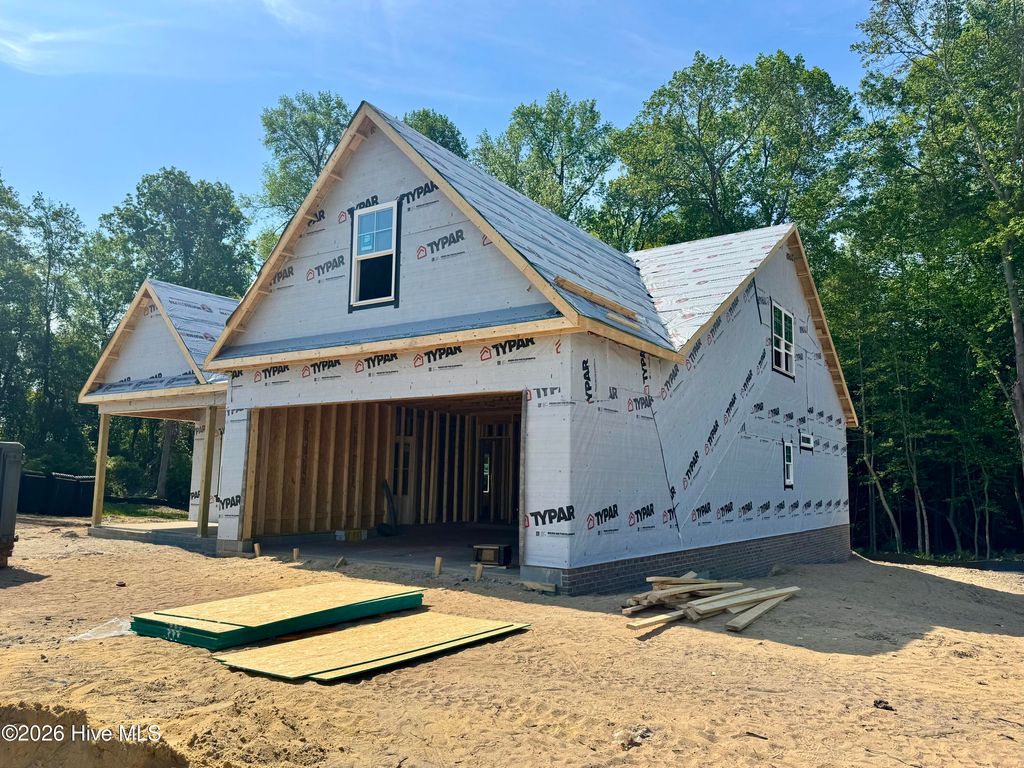 Photo of 3705 Huntcliff Drive, La Grange, NC 28551 (MLS # 100568576)