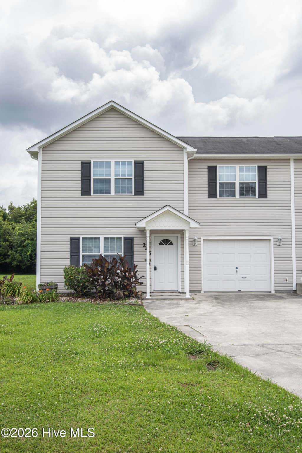 Photo of 246 Smallwood Road, Hubert, NC 28539 (MLS # 100578938)