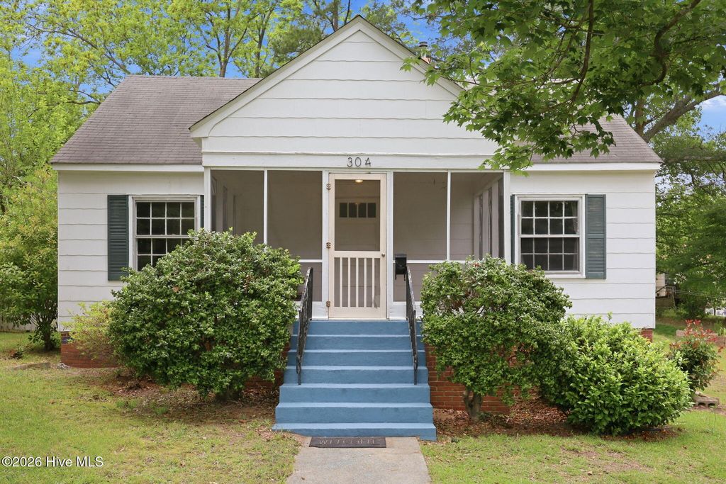 Photo of 304 Halifax Street, Williamston, NC 27892 (MLS # 100573643)