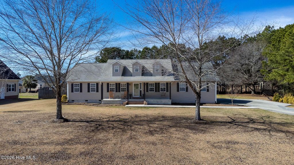 Photo of 215 Larilin Drive, Whiteville, NC 28472 (MLS # 100555343)