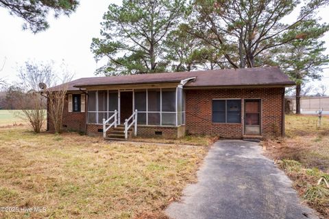 Photo of 194 Northeast Drive, Plymouth, NC 27962 (MLS # 100544938)