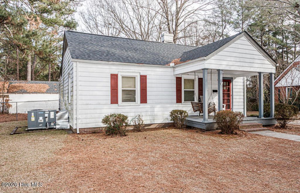 Photo of 936 W Haven Boulevard, Rocky Mount, NC 27803 (MLS # 100548564)