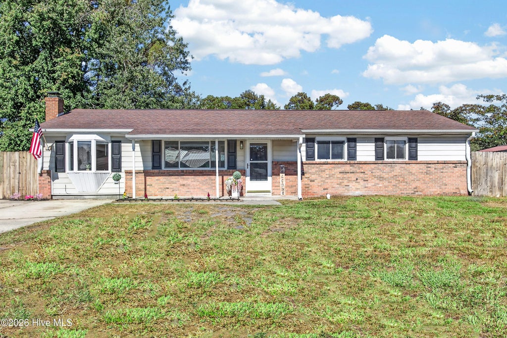 Photo of 402 Dale Drive, Jacksonville, NC 28540 (MLS # 100609341)
