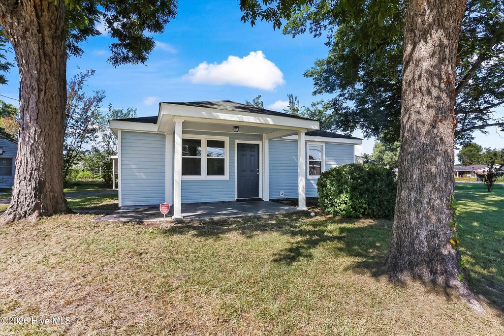 Photo of 1302 Wallace Street, Augusta, GA 30901 (MLS # 100604594)