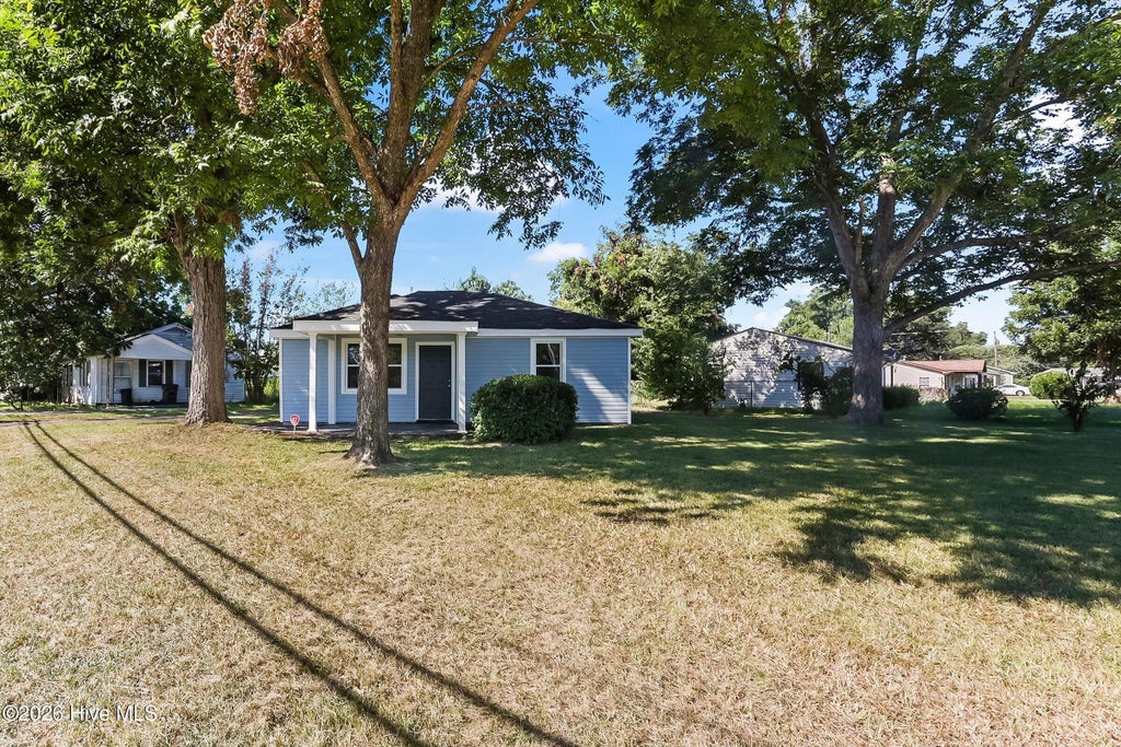 Photo of 1302 Wallace Street, Augusta, GA 30901 (MLS # 100604594)