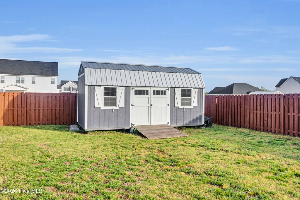 Photo of 609 Turkey Trot Trail, Maysville, NC 28555 (MLS # 100565411)