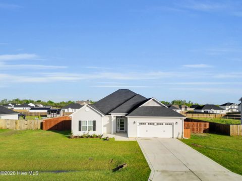 Photo of 609 Turkey Trot Trail, Maysville, NC 28555 (MLS # 100565411)