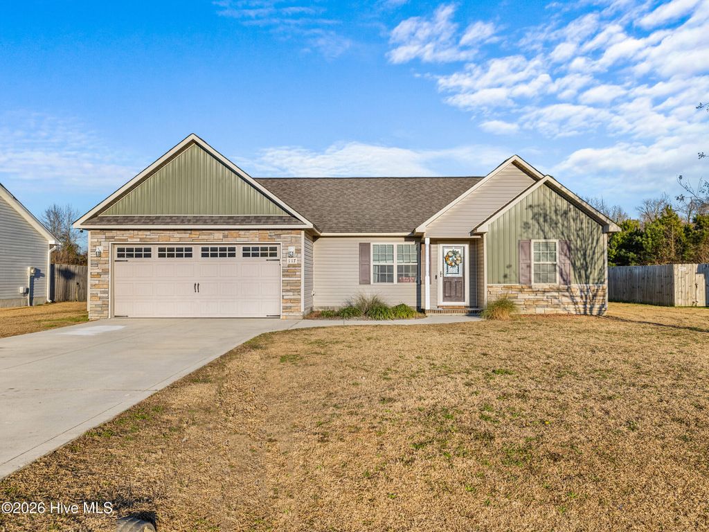 Photo of 117 Heavens Gate Drive, Jacksonville, NC 28546 (MLS # 100552260)