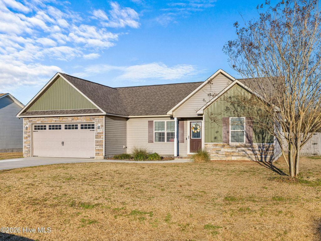 Photo of 117 Heavens Gate Drive, Jacksonville, NC 28546 (MLS # 100552260)