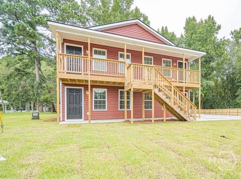 Homes For Rent - 402 E 3rd Street #UNIT B<br/> Springfield, GA 31329
