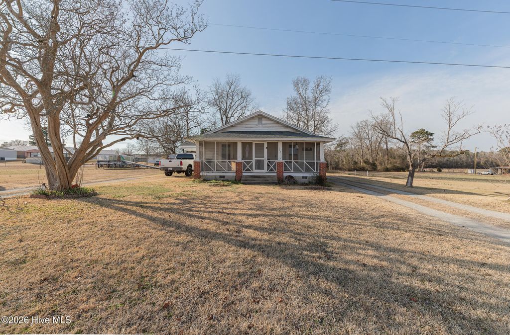 Photo of 7481 New Bern Highway, Maysville, NC 28555 (MLS # 100553716)