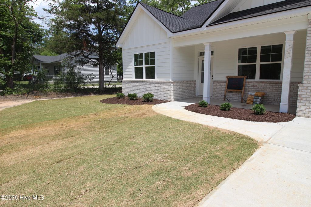Photo of 245 S Hatcher Street, Harlem, GA 30814 (MLS # 100580429)