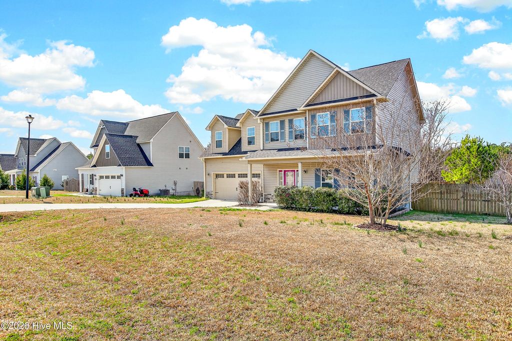 Photo of 111 Heron Watch Drive, Hubert, NC 28539 (MLS # 100564735)