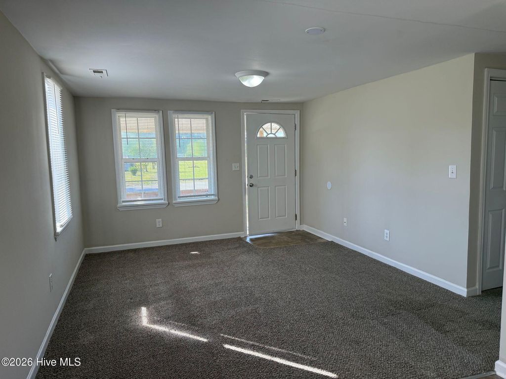 Photo of 937 Parkertown Road, Hubert, NC 28539 (MLS # 100569771)