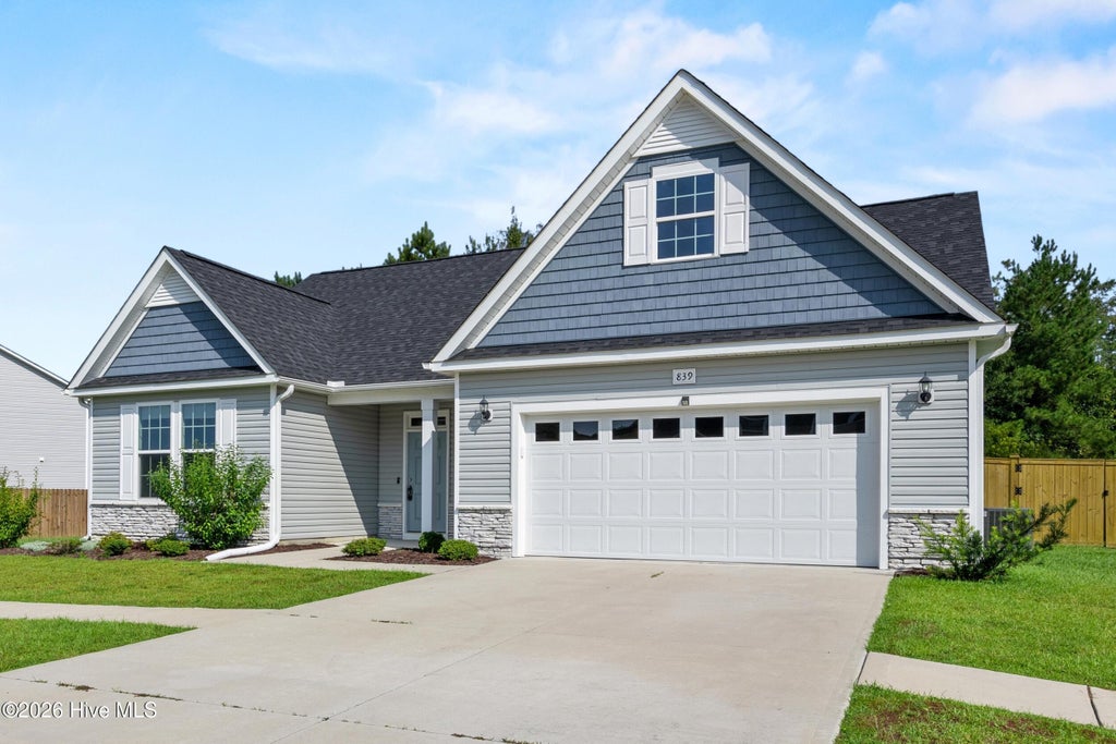 Photo of 839 Tuscarora Trail, Jacksonville, NC 28546 (MLS # 100599305)