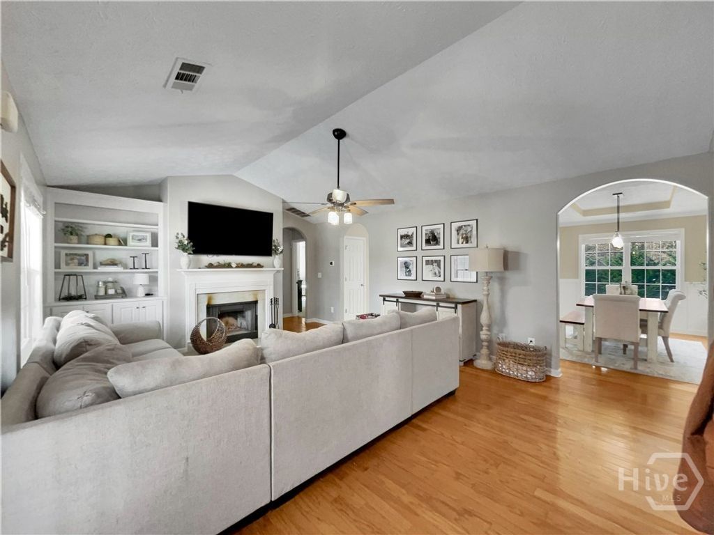 Photo of 518 Vinemont Way, Auburn, GA 30011 (MLS # CL347830)