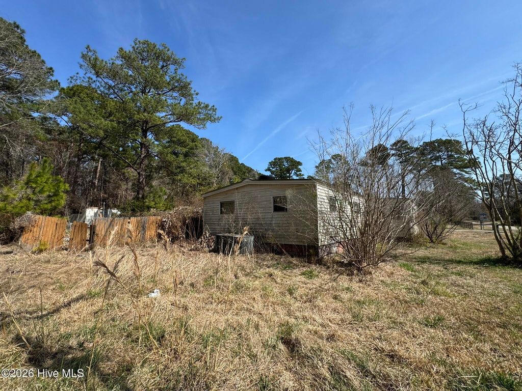 Photo of 1701 17th Street, Midway Park, NC 28544 (MLS # 100558146)