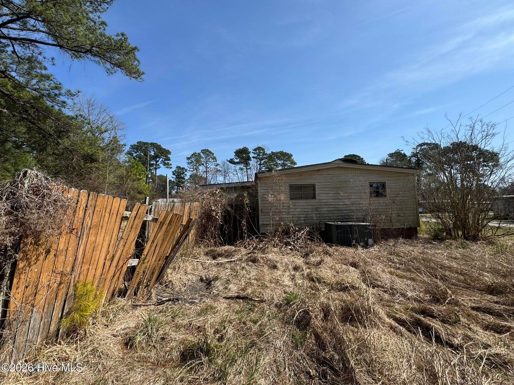 Photo of 1701 17th Street, Midway Park, NC 28544 (MLS # 100558146)