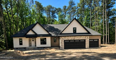 Homes For Sale - 40 S Shamrock Drive<br/> Jackson Springs, NC 27281