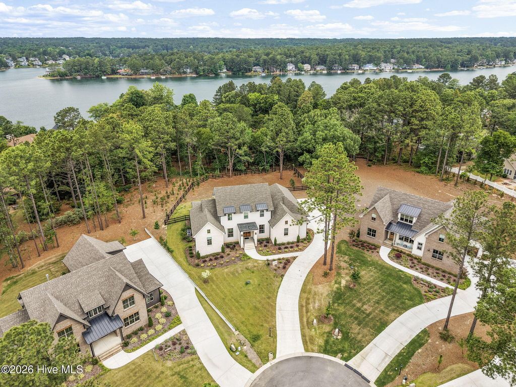 Photo of 325 Sloan Lane, Pinehurst, NC 28374 (MLS # 100574213)