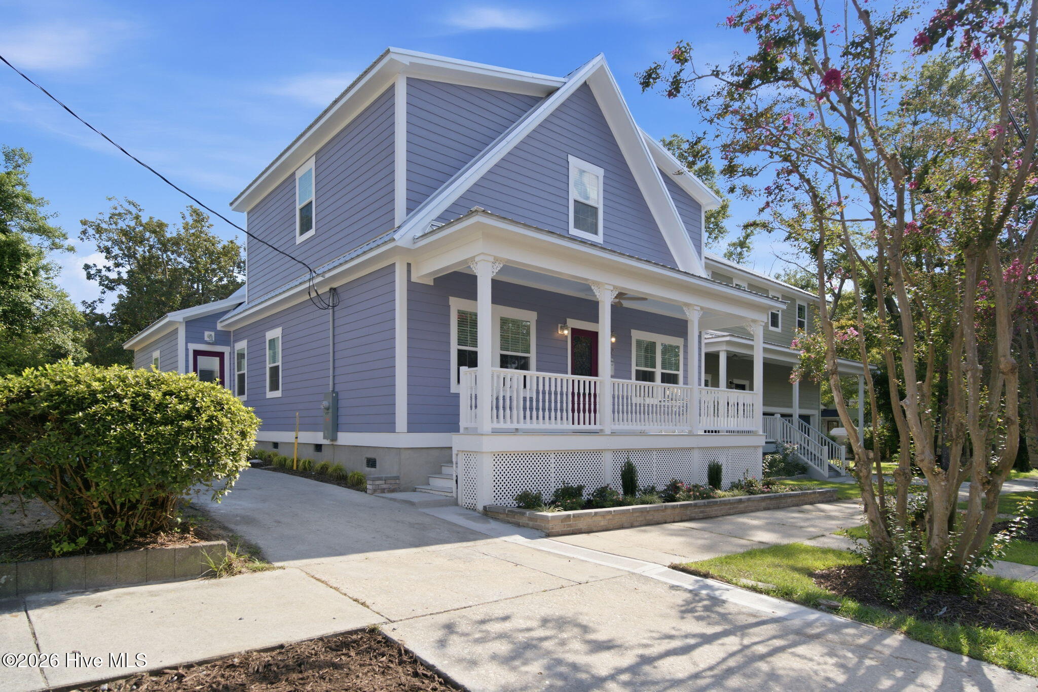 512 Queen Street