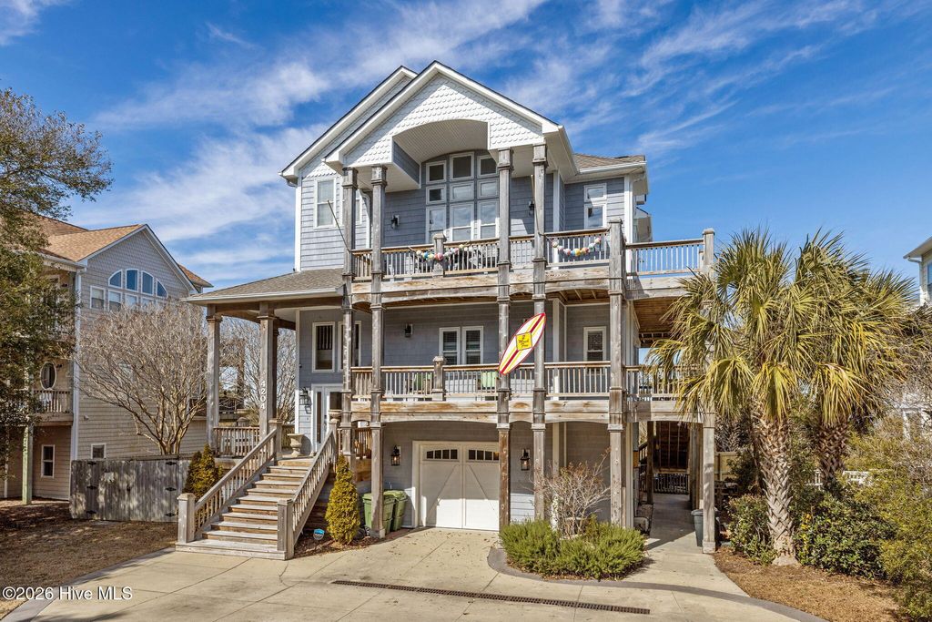 Photo of 4204 Emerald Drive, Emerald Isle, NC 28594 (MLS # 100570995)