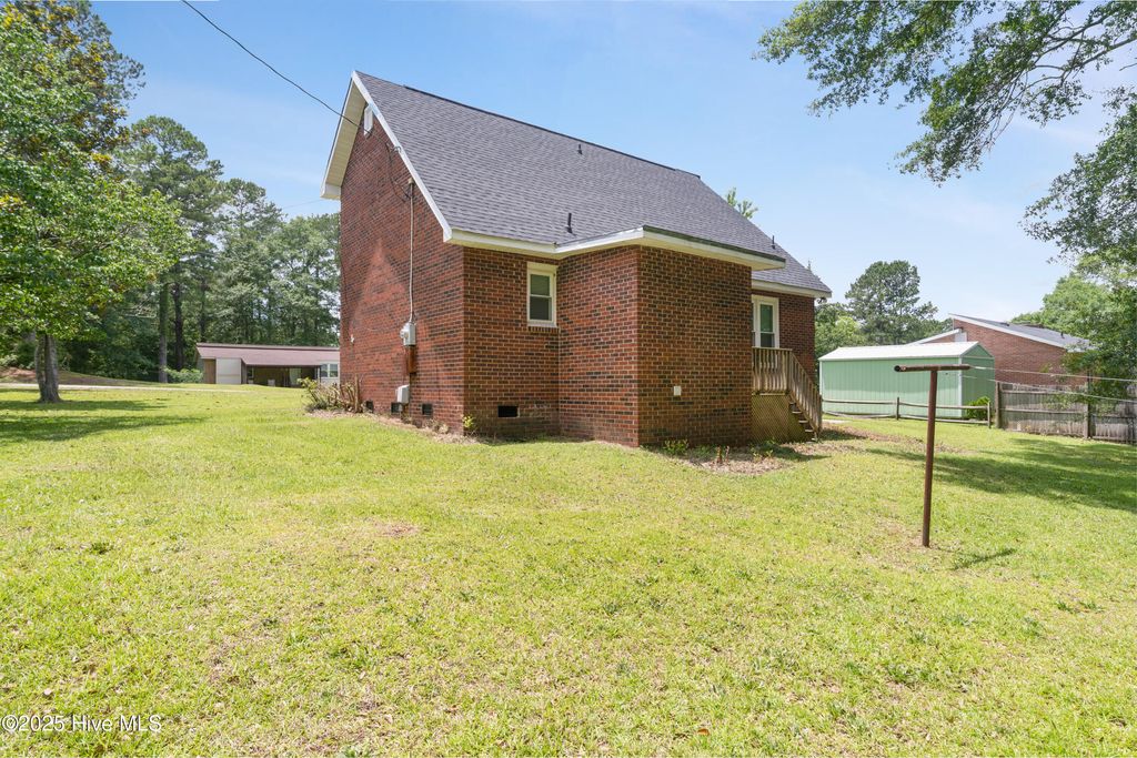 Photo of 1507 Brookfield Road, Rockingham, NC 28379 (MLS # 100546911)