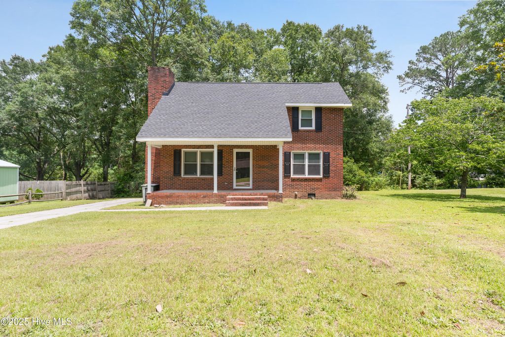 Photo of 1507 Brookfield Road, Rockingham, NC 28379 (MLS # 100546911)