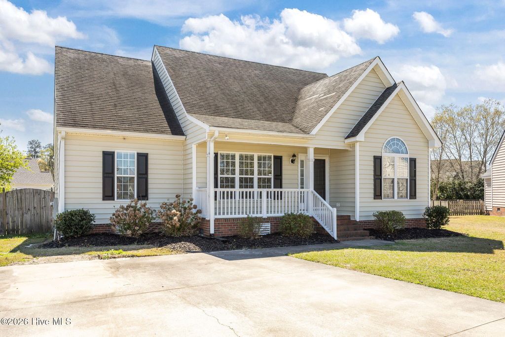 Photo of 736 Addington Drive, Winterville, NC 28590 (MLS # 100560948)