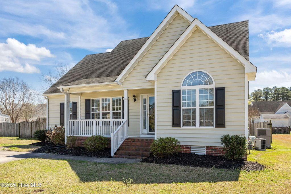 Photo of 736 Addington Drive, Winterville, NC 28590 (MLS # 100560948)