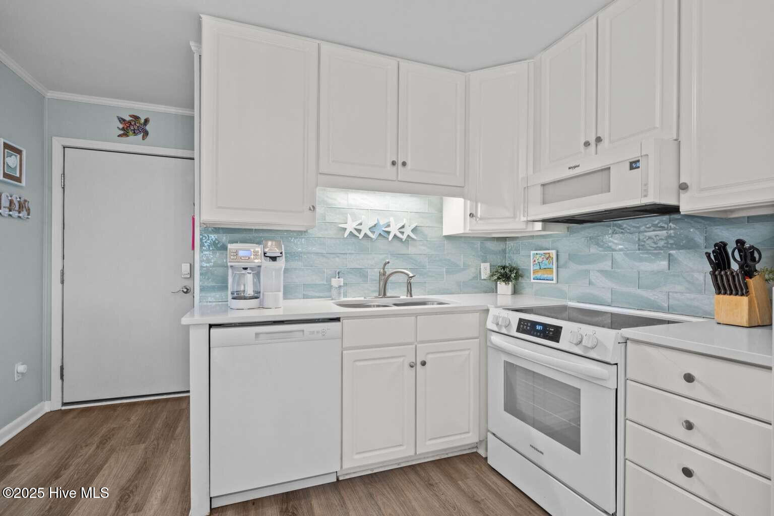 2008 E Ft Macon Road B-18