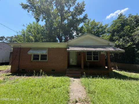 Homes For Sale - 1205 Cedar Lane<br/> Kinston, NC 28501