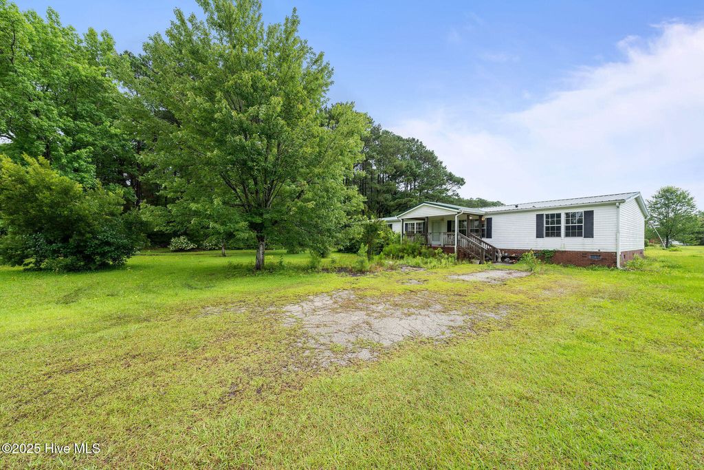 Photo of 197 Tar Landing Road, Holly Ridge, NC 28445 (MLS # 100513663)