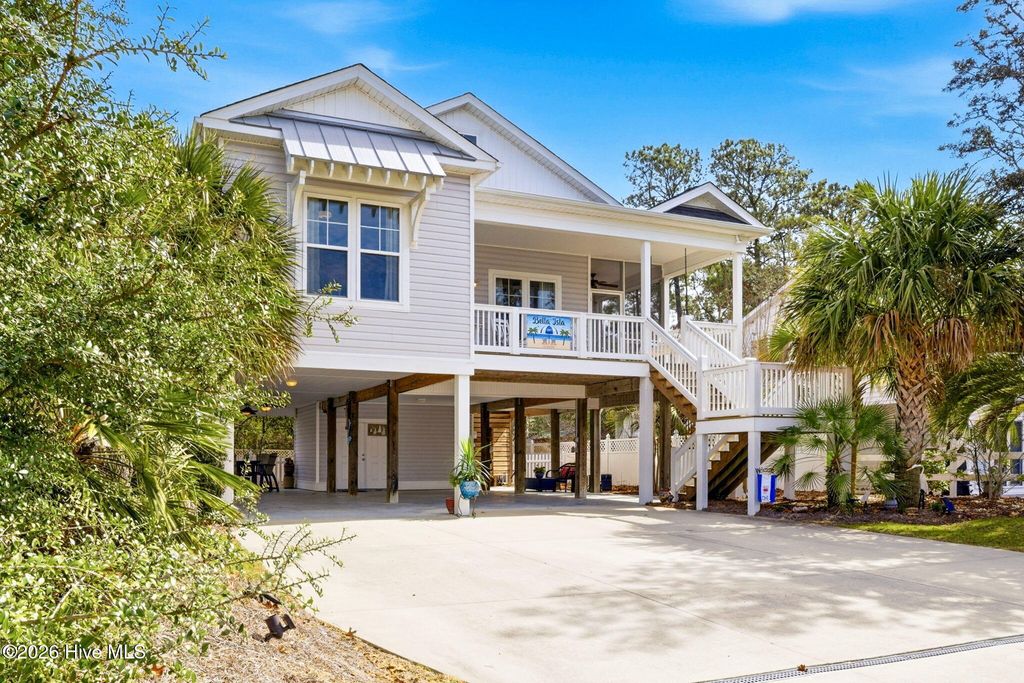 Photo of 214 NE 35th Street, Oak Island, NC 28465 (MLS # 100554036)