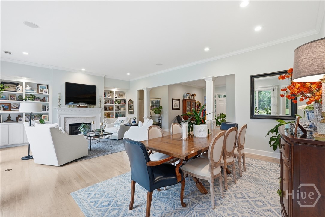 Savannah, Georgia 31411, United States, 3 Bedrooms Bedrooms, ,4 BathroomsBathrooms,Residential,Pending,255417