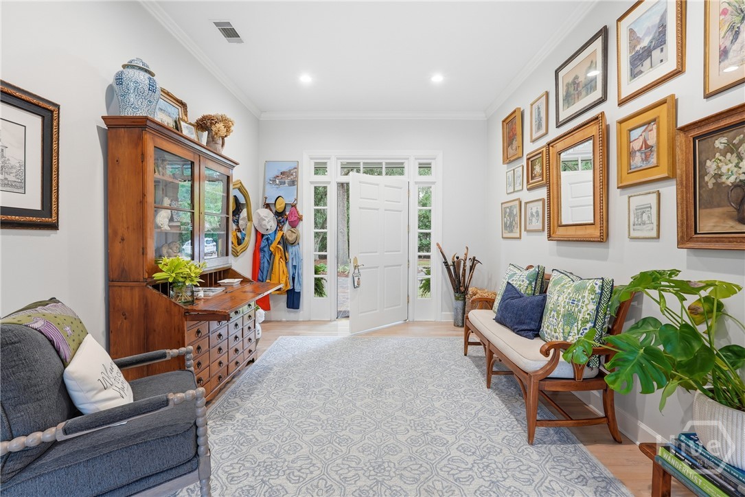 Savannah, Georgia 31411, United States, 3 Bedrooms Bedrooms, ,4 BathroomsBathrooms,Residential,Pending,255417