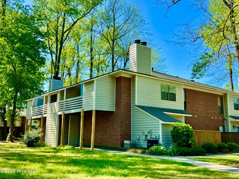 Condo For Rent - 120 Hidden Branches Close<br/> Winterville, NC 28590