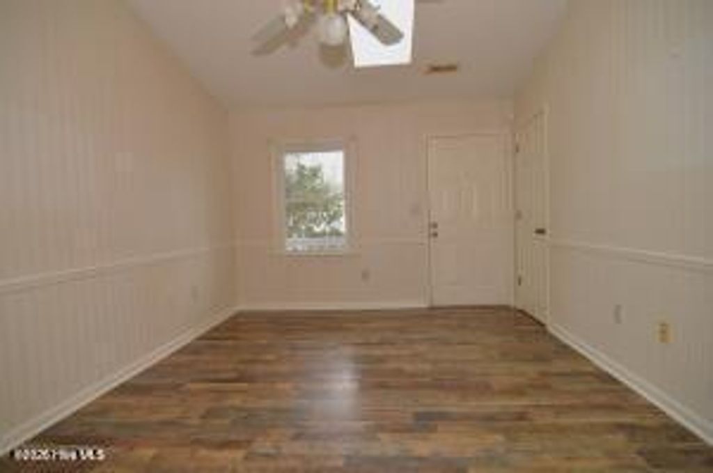 Photo of 600 N 35th Street #1202, Morehead City, NC 28557 (MLS # 100548414)