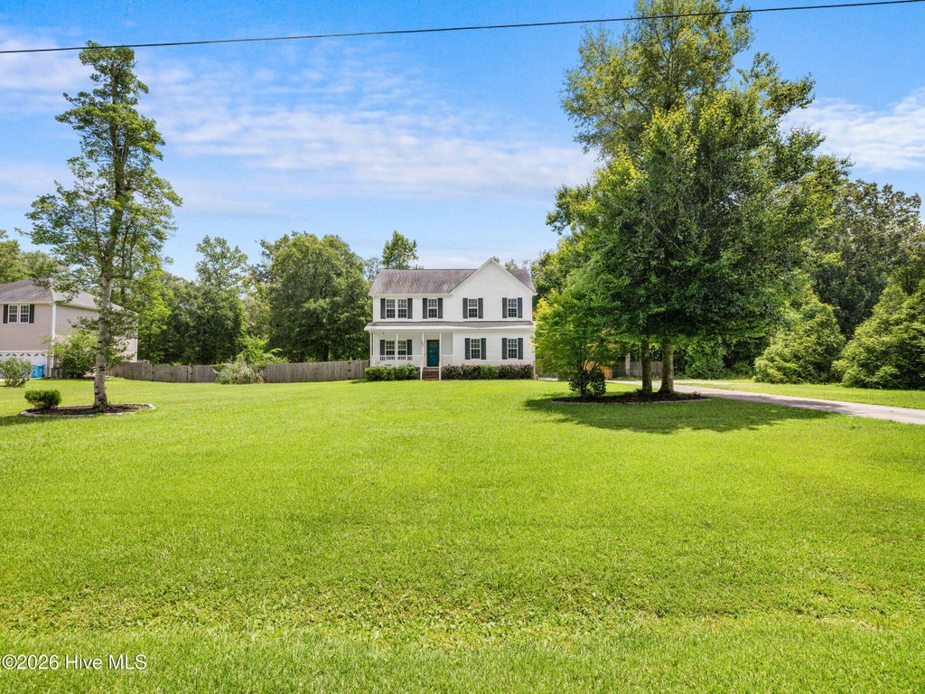Photo of 156 Old Beechtree Lane, Jacksonville, NC 28540 (MLS # 100591801)