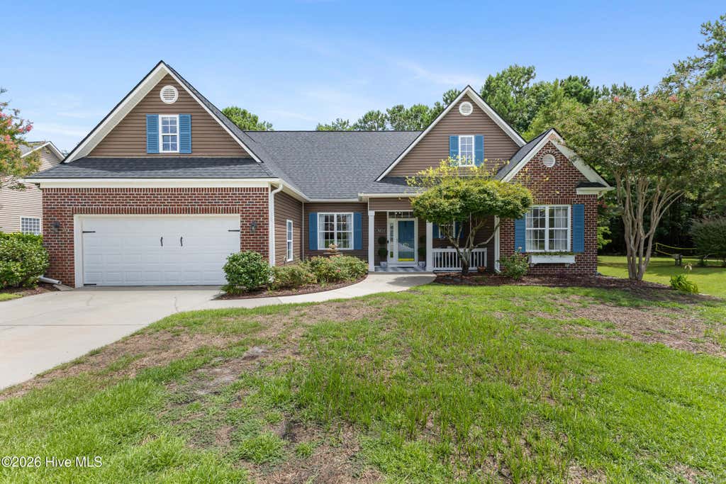 Photo of 178 Emerald Ridge Drive, Hampstead, NC 28443 (MLS # 100589370)